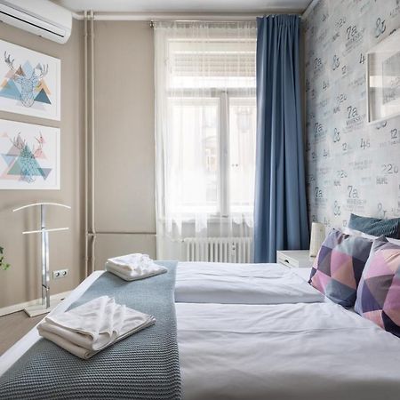 Bpr Chic Gem In The Heart Of The City Budapest Exteriör bild