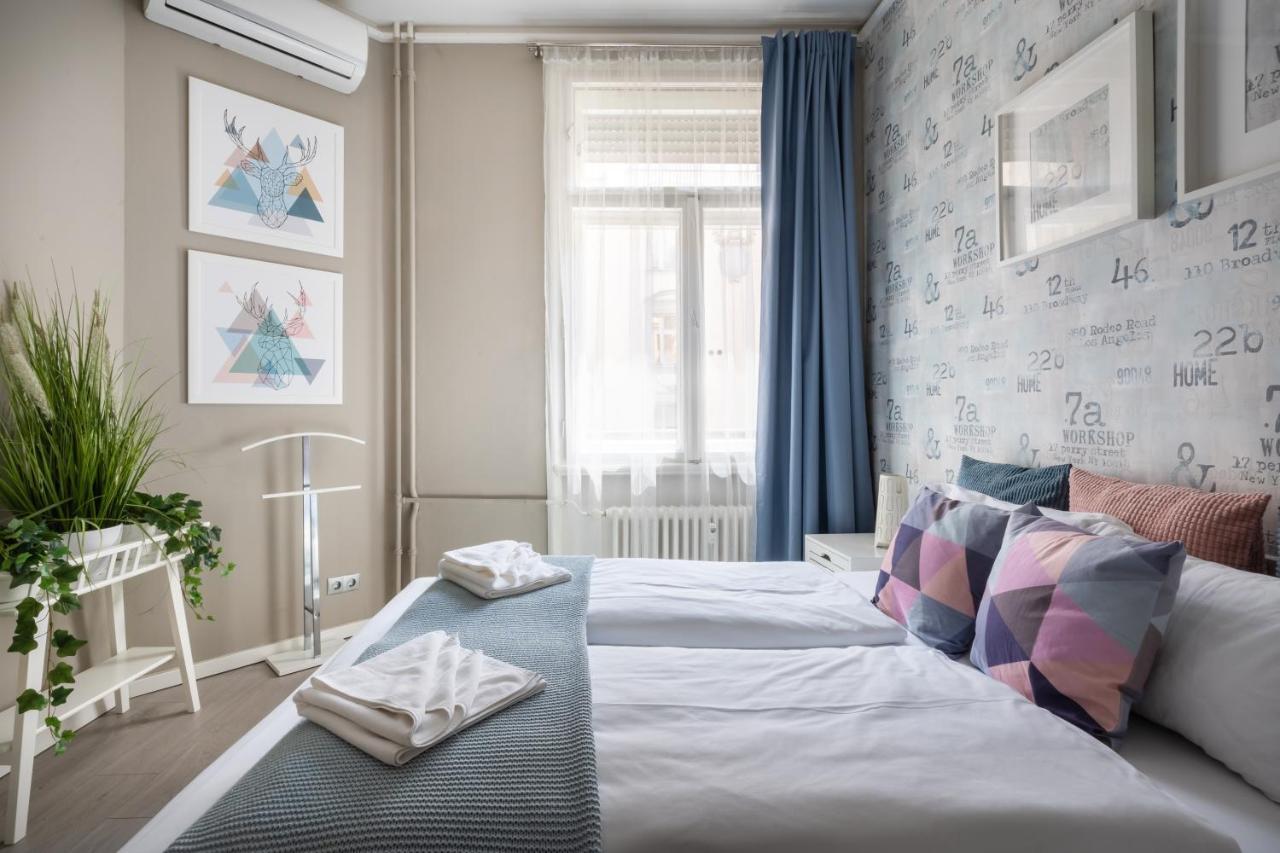 Bpr Chic Gem In The Heart Of The City Budapest Exteriör bild