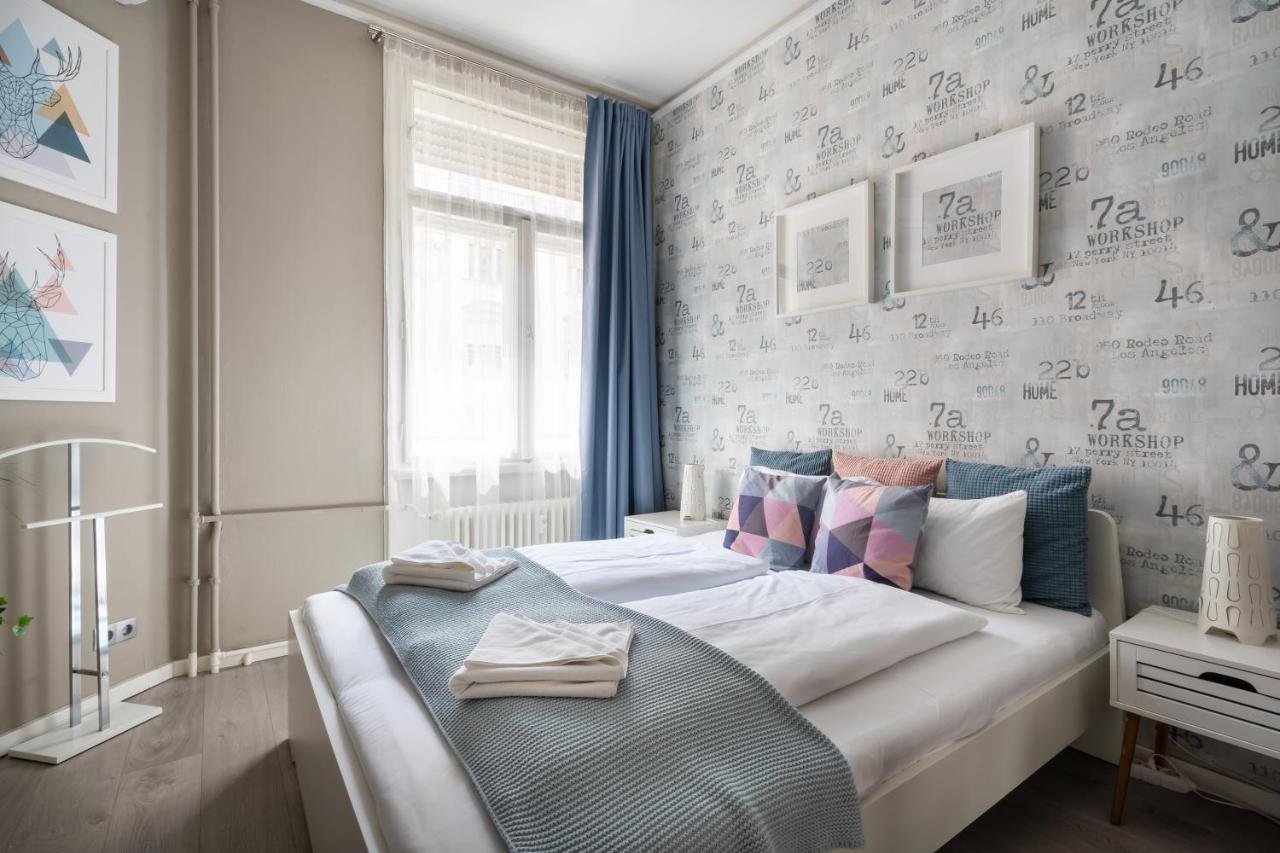 Bpr Chic Gem In The Heart Of The City Budapest Exteriör bild