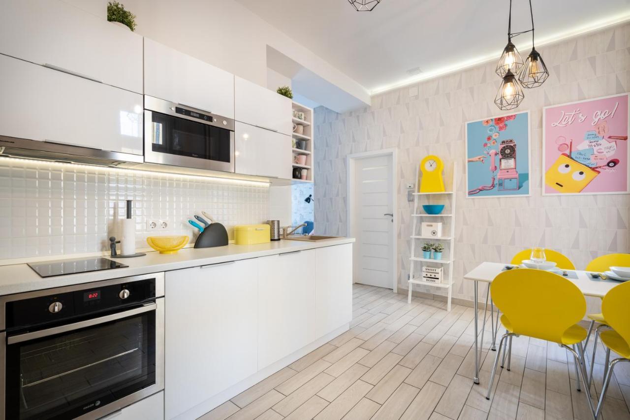 Bpr Chic Gem In The Heart Of The City Budapest Exteriör bild